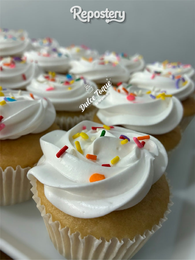 Cupcake Chantilly Sencillo · García · Dulce Toque By Angelica