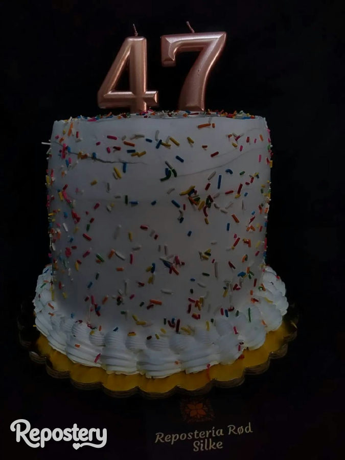 Pasteles de cumpleaños · Guadalupe · Repostería Rød Silke